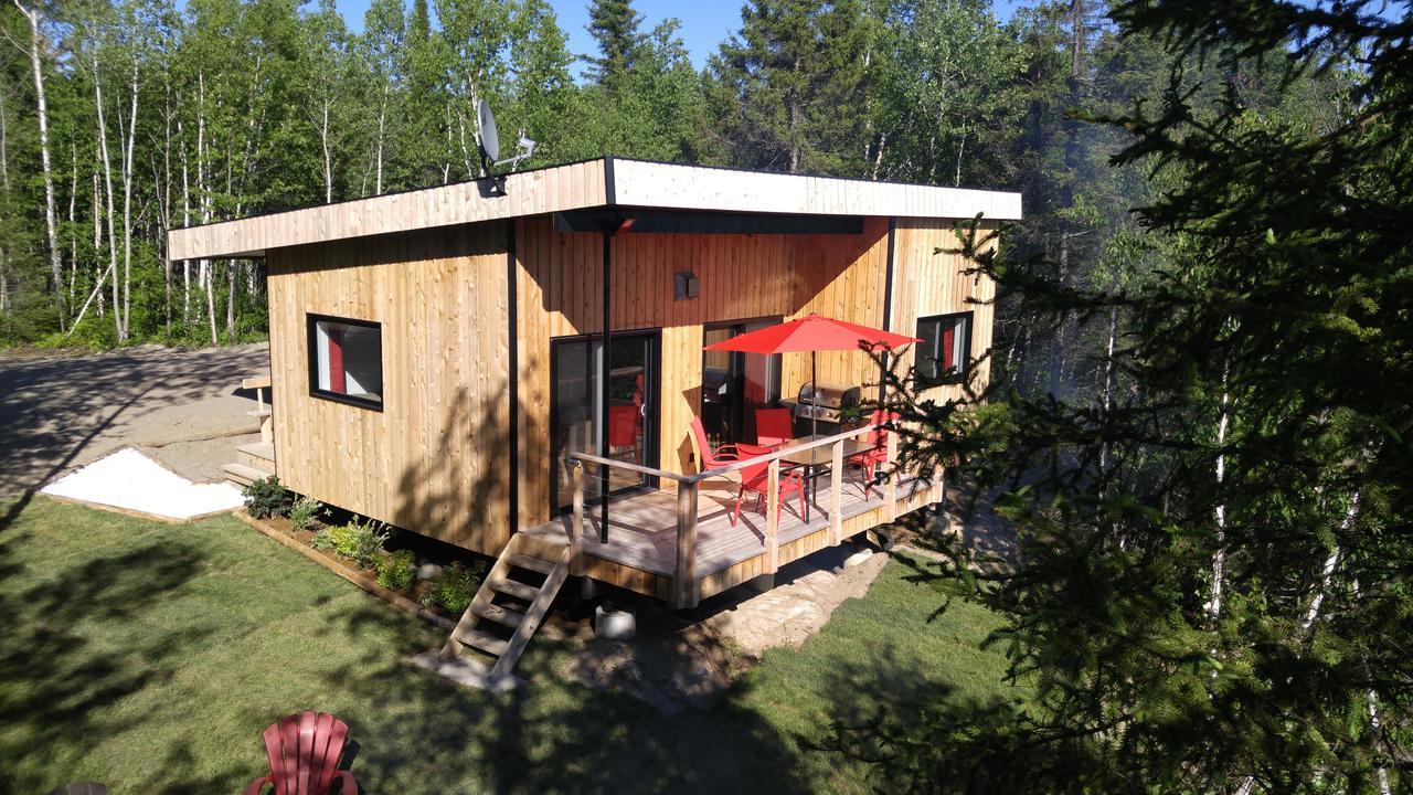 Residence Touristique Lodge Des Bois Saint-Félix-d'Otis Exterior foto
